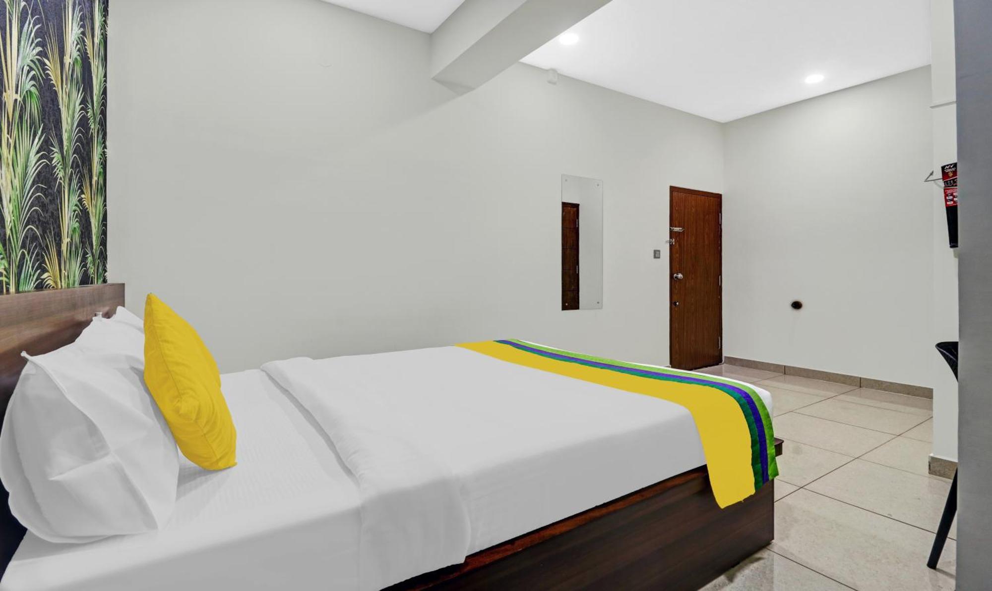Hotel Nrm Residency Майсур Экстерьер фото