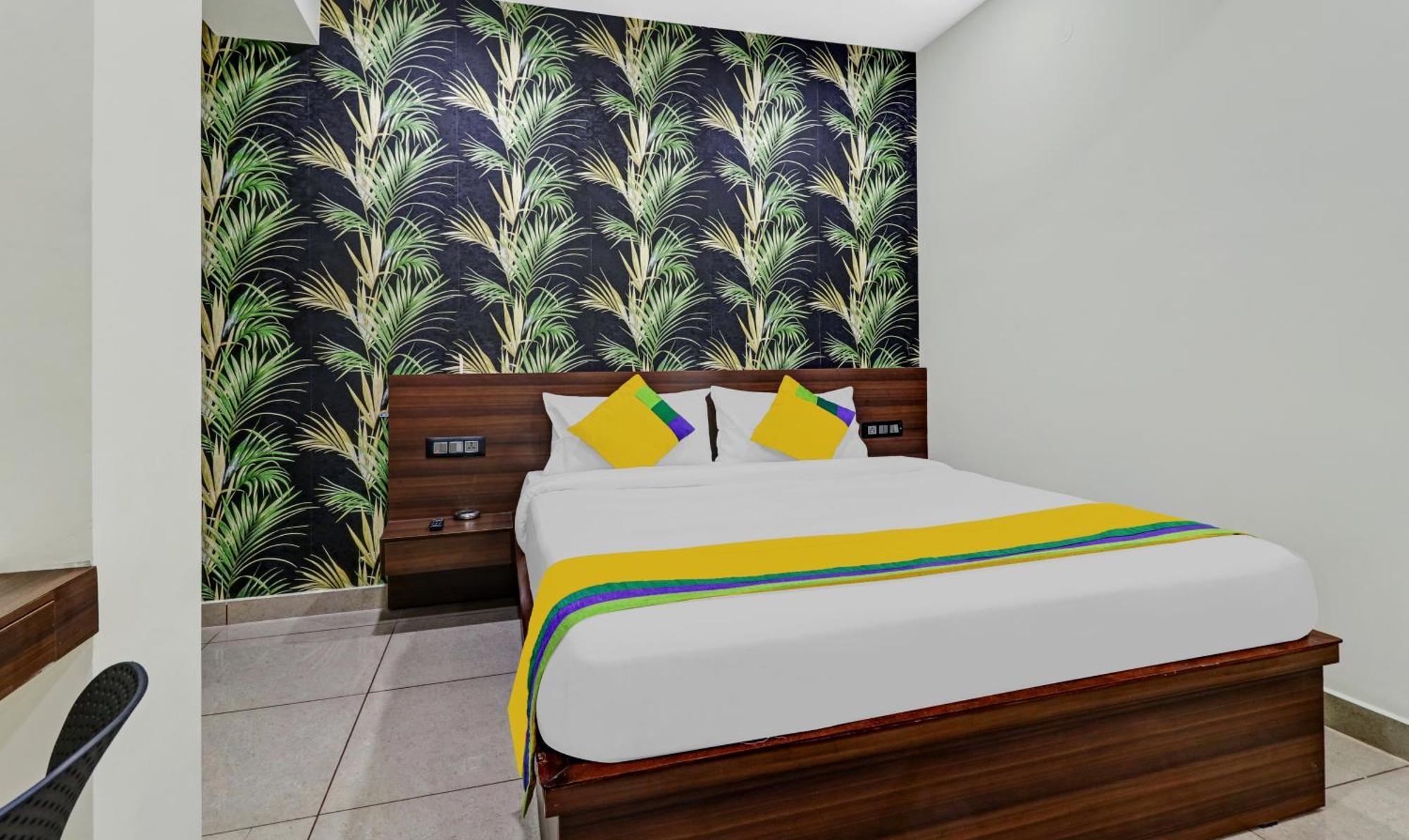 Hotel Nrm Residency Майсур Экстерьер фото